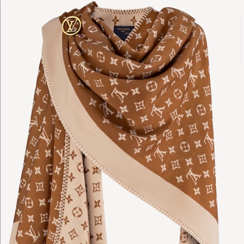 Brand new Louis Vuitton Poncho Shawl. Caramel Camel brown color